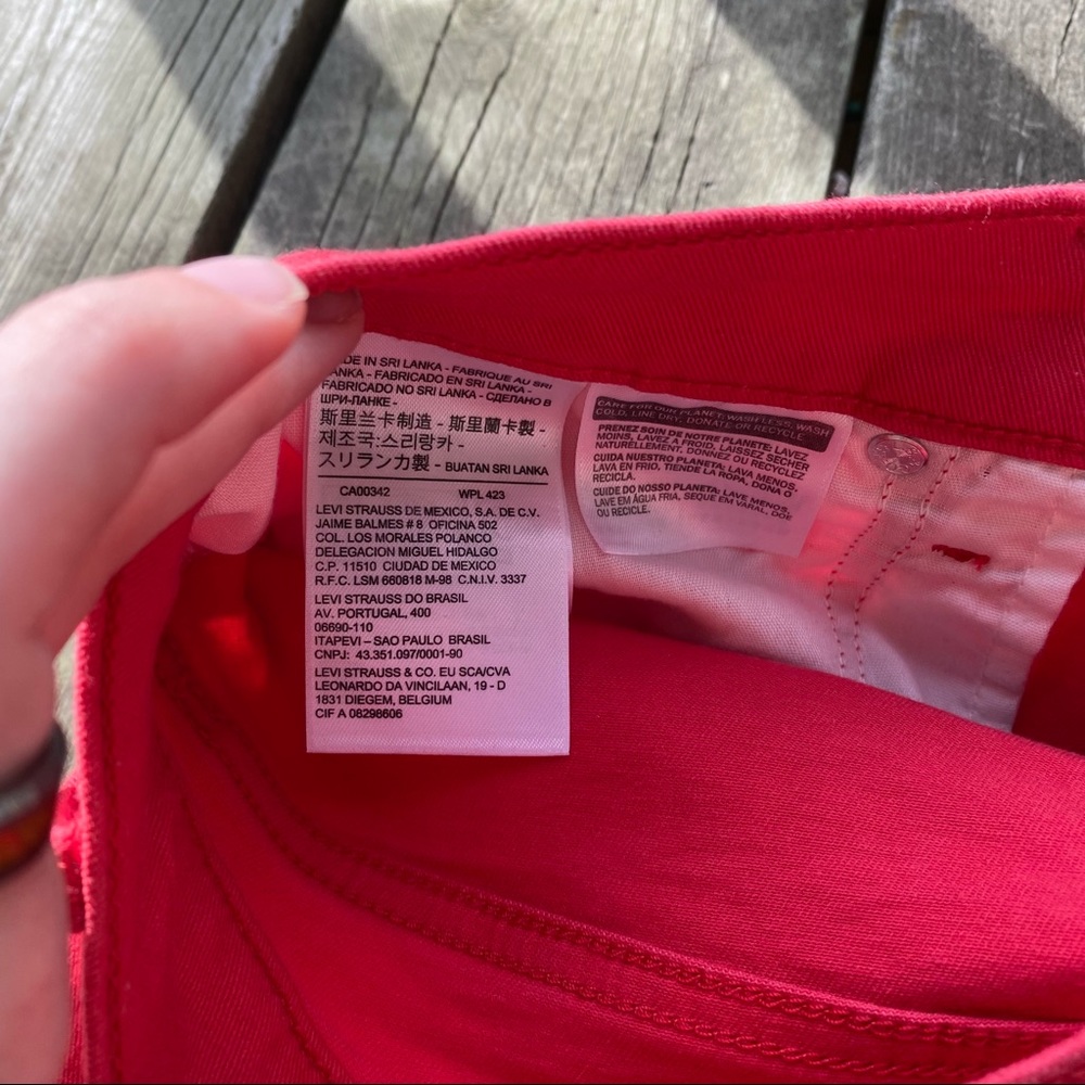 Long Red Levi’s Shorts - Picture 6 of 6